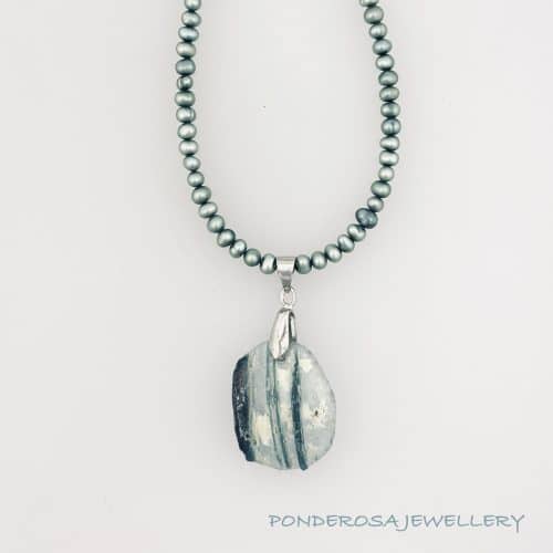 Roman Glass Pattern - Blue Pearls